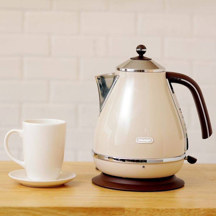 Comparing Electric Kettles Glass vs Stainless Steel vs Plastic